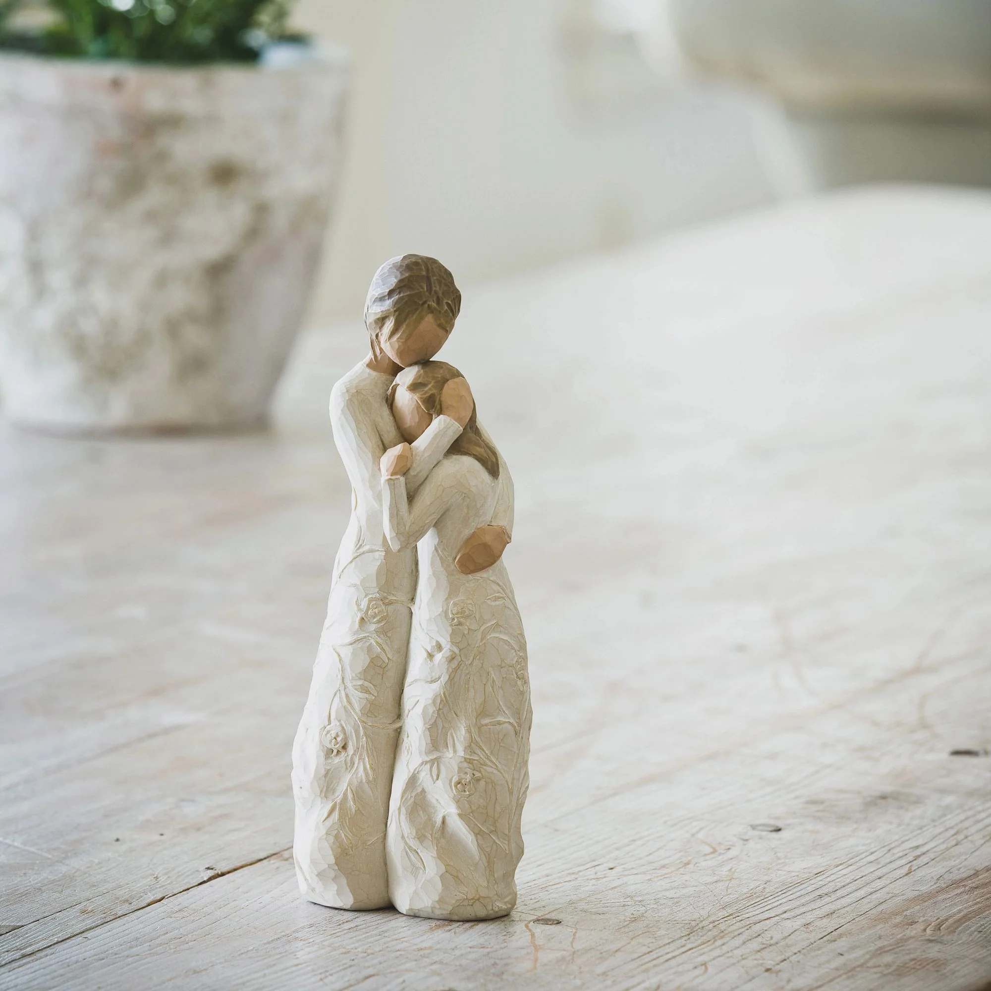 Close to me Figurine by Willow Tree - Image 2