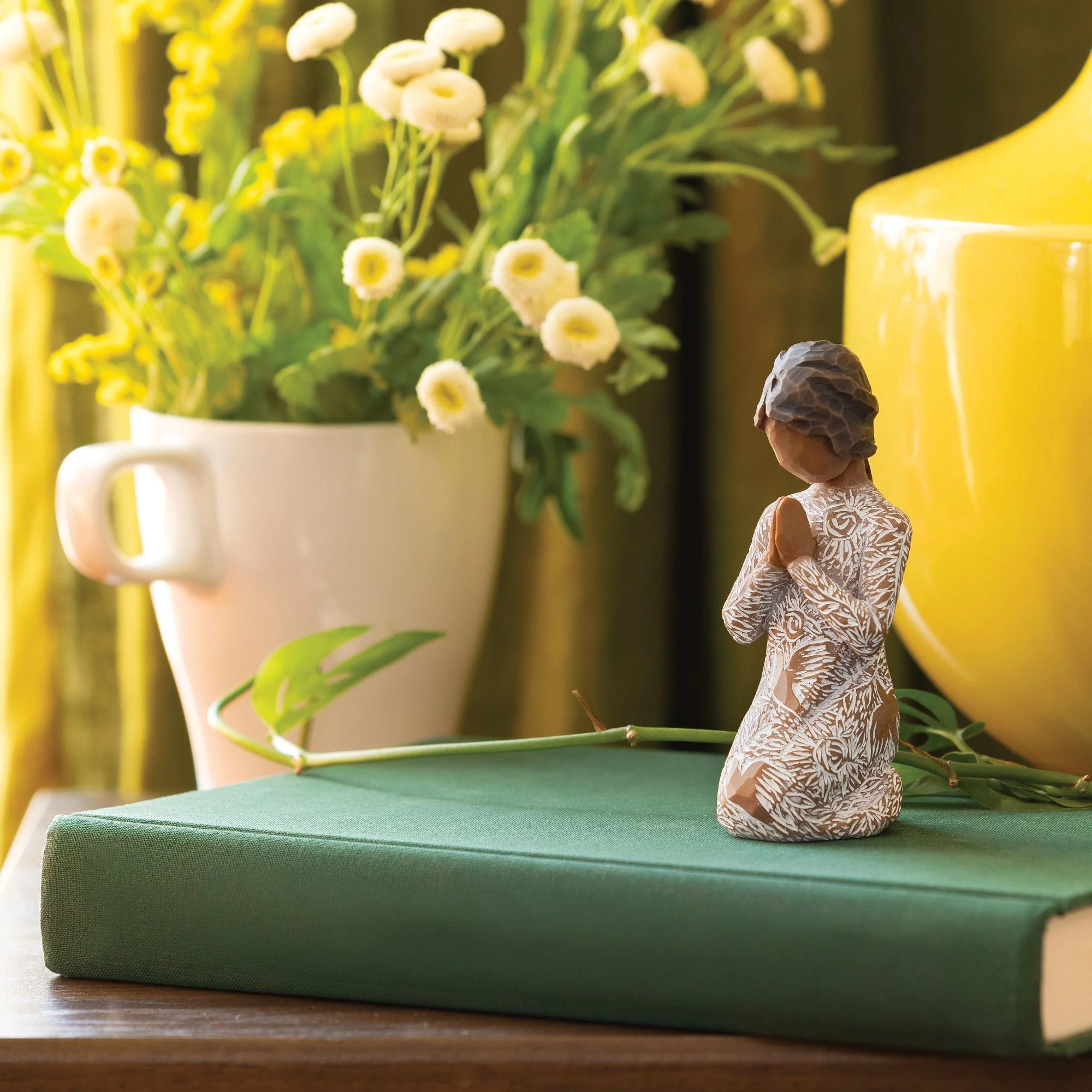 Prayer of Peace (Darker Skin and Hair) by Willow Tree - Image 7